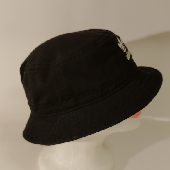 Unisex**Adidas Classic Black Bucket Hat - Picture 7 of 11